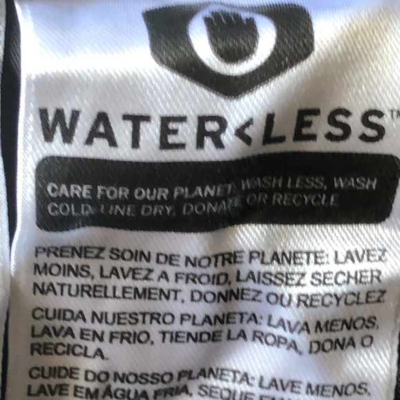 SOLD.Levi’s High Waisted Taper Jeans - Picture 15 of 15